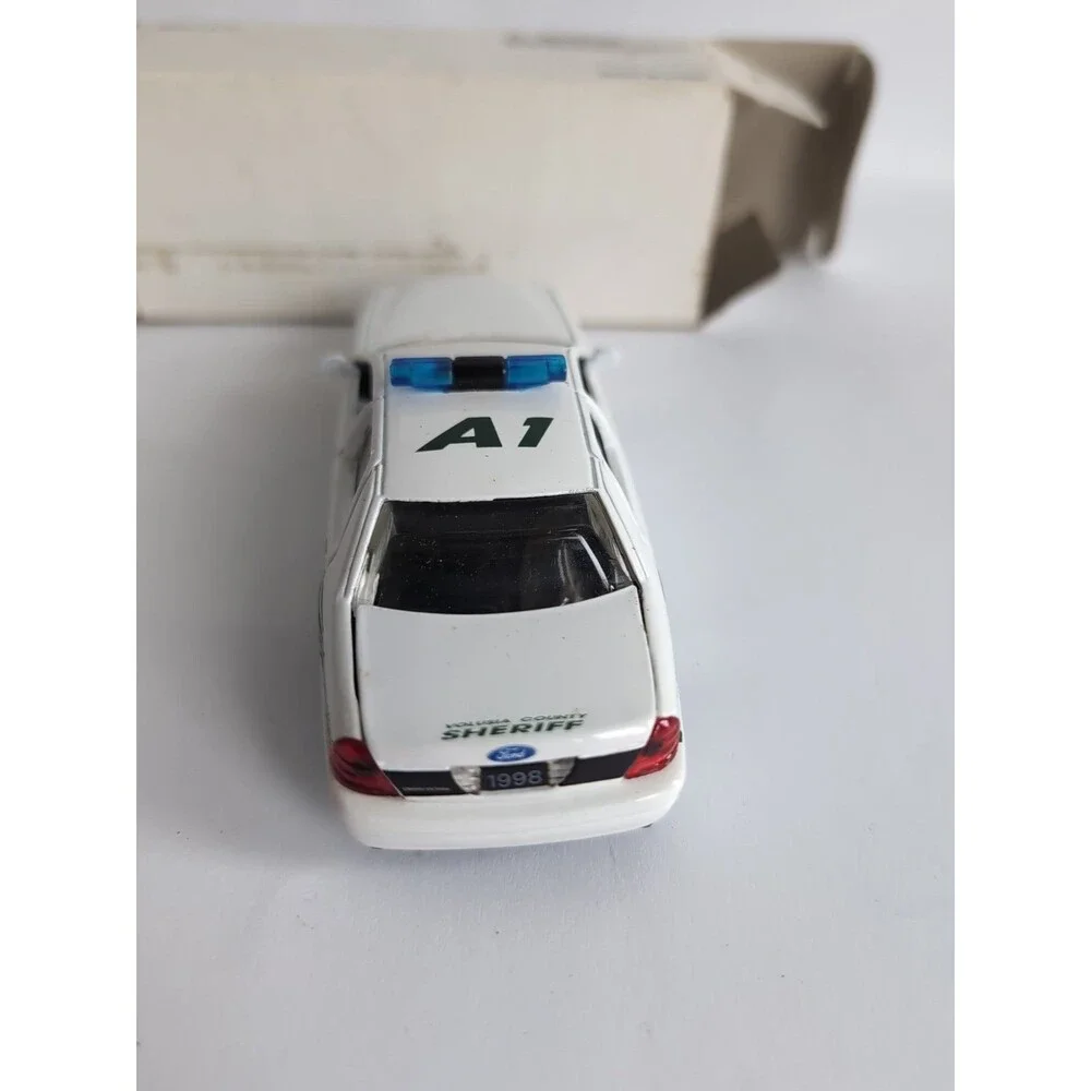 ROAD CHAMPS Volusia COUNTY SHERIFF'S OFFICE 1:43 SCALE DIECAST METAL POLICE CAR